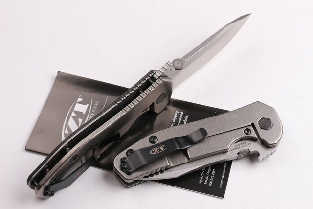 ZT0630 Zero Tolerance Titanium handle folding knife with carbon fiber UD403392